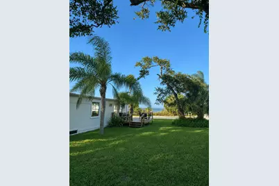 1026 Indian River Drive, Sebastian, FL 32958 - Photo 5