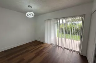 5140 Elmhurst Rd, West Palm Beach, FL 33417 - Photo 11