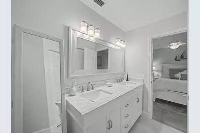 1019 Via Jardin, Riviera Beach, FL 33418 - Photo 9