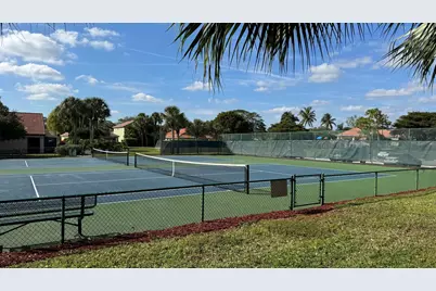 1019 Via Jardin, Riviera Beach, FL 33418 - Photo 31
