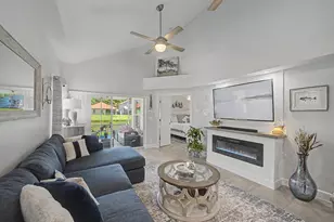 1019 Via Jardin, Riviera Beach, FL 33418 - Photo 5
