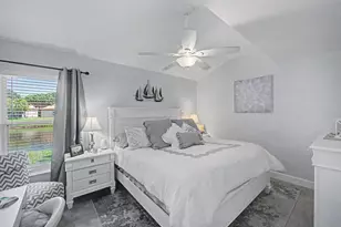 1019 Via Jardin, Riviera Beach, FL 33418 - Photo 11