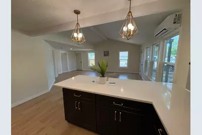 6948 Dartmouth Avenue N, Saint Petersburg, FL 33710 - Photo 13