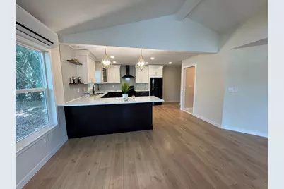 6948 Dartmouth Avenue N, Saint Petersburg, FL 33710 - Photo 9