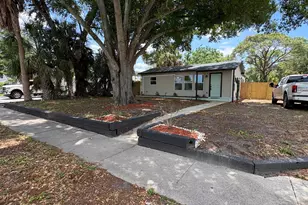 6948 Dartmouth Ave N, Saint Petersburg, FL 33710 - Photo 1