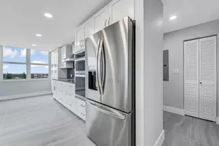 2751 S Ocean Dr, Hollywood, FL 33019 - Photo 23