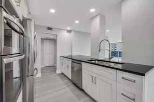 2751 S Ocean Dr, Hollywood, FL 33019 - Photo 23