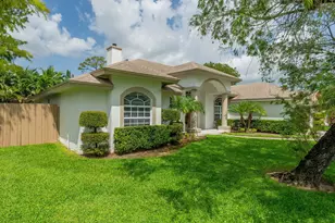 13590 Jonquil Pl, Wellington, FL 33414 - Photo 5