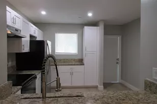 11448 NW 42nd St, Coral Springs, FL 33065 - Photo 3