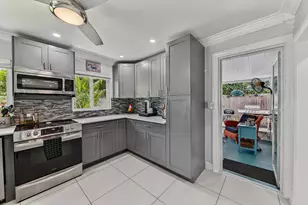 3220 SW 16th Ct, Fort Lauderdale, FL 33312 - Photo 17