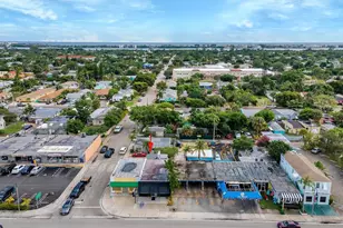813 9th Ave N, Lake Worth Beach, FL 33460 - Photo 1