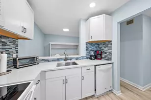 3851 N Ocean Blvd, Gulf Stream, FL 33483 - Photo 5