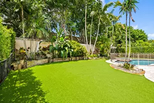 10800 Blue Palm St, Plantation, FL 33324 - Photo 3