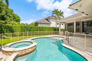 10800 Blue Palm St, Plantation, FL 33324 - Photo 3