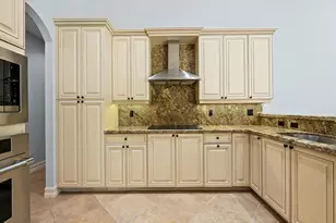 10800 Blue Palm St, Plantation, FL 33324 - Photo 13