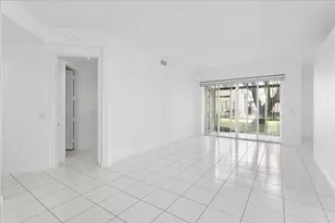 7937 Exeter Cir E, Tamarac, FL 33321 - Photo 3