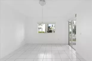 7937 Exeter Cir E, Tamarac, FL 33321 - Photo 11
