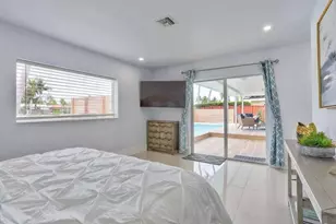 1631 Poinsettia Dr, Fort Lauderdale, FL 33305 - Photo 13