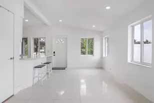 218 Glouchester St, Boca Raton, FL 33487 - Photo 13