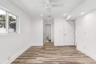 218 Glouchester St, Boca Raton, FL 33487 - Photo 23