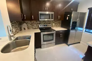 10473 NW 3rd St, Pembroke Pines, FL 33026 - Photo 3