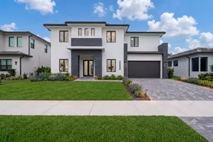 13044 Davie Oaks Dr, Davie, FL 33325 - Photo 1