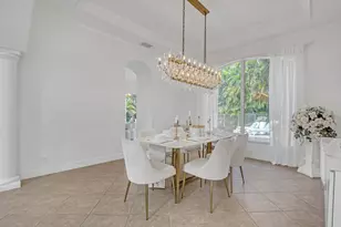 8541 Butler Greenwood Dr, Royal Palm Beach, FL 33411 - Photo 11