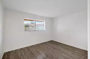 19001 NE 14th Ave, Miami, FL 33179 - Photo 23