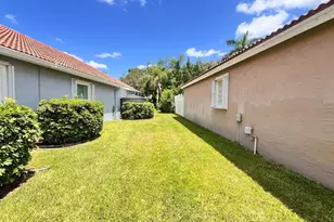 1627 Oak Berry Cir, Wellington, FL 33414 - Photo 33