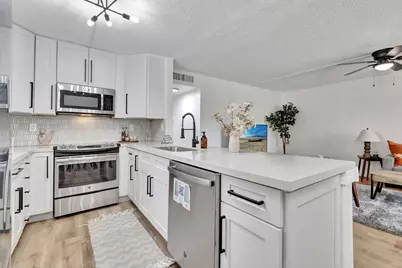 52 Burgundy B, Delray Beach, FL 33484 - Photo 17