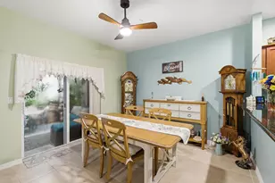 4257 SW Pine Cove Ct, Stuart, FL 34997 - Photo 7
