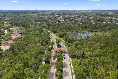 1049 Vintner Boulevard, Palm Beach Gardens, FL 33410 - Photo 53