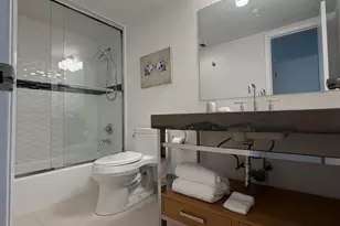 19390 Collins Ave, Sunny Isles Beach, FL 33160 - Photo 25