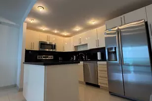 19390 Collins Ave, Sunny Isles Beach, FL 33160 - Photo 11
