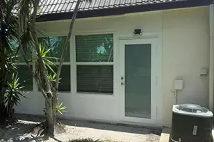 197 Lake Susan Ln, West Palm Beach, FL 33411 - Photo 21