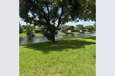197 Lake Susan Lane, West Palm Beach, FL 33411 - Photo 23