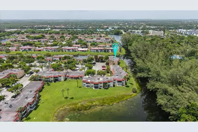 473 Lake Frances Drive, West Palm Beach, FL 33411 - Photo 21