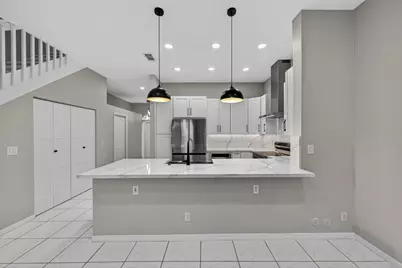 835 NE 17th Way, Fort Lauderdale, FL 33304 - Photo 3