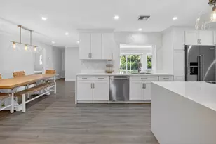135 SE 28th Ct, Boynton Beach, FL 33435 - Photo 9