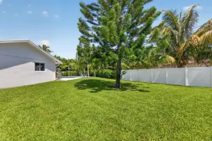135 SE 28th Ct, Boynton Beach, FL 33435 - Photo 49