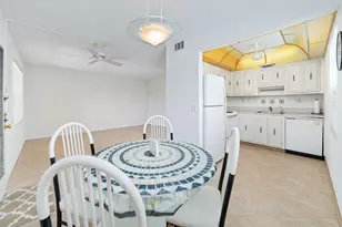 552 Normandy L Ln, Delray Beach, FL 33484 - Photo 9