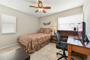 7618 Tahiti Ln, Lake Worth, FL 33467 - Photo 11