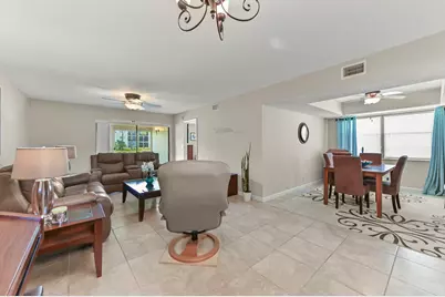 7618 Tahiti Lane #106, Lake Worth, FL 33467 - Photo 3