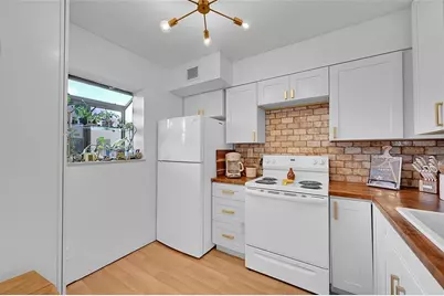 117 Gardens Drive #204, Pompano Beach, FL 33069 - Photo 5