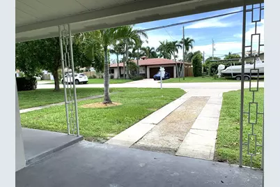 2219 SE 13th Street, Pompano Beach, FL 33062 - Photo 13