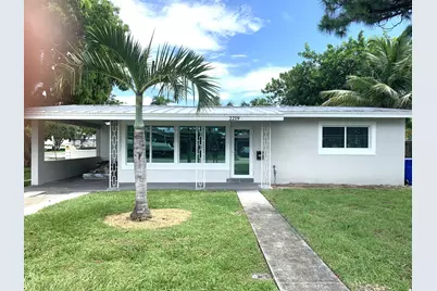 2219 SE 13th Street, Pompano Beach, FL 33062 - Photo 1