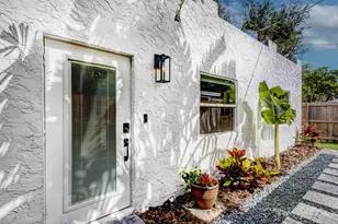721 Franklin Rd, West Palm Beach, FL 33405 - Photo 1