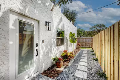 721 Franklin Road, West Palm Beach, FL 33405 - Photo 29
