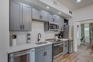 721 Franklin Rd, West Palm Beach, FL 33405 - Photo 7