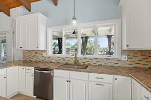 220 SW Willow Lake Trail, Stuart, FL 34997 - Photo 15